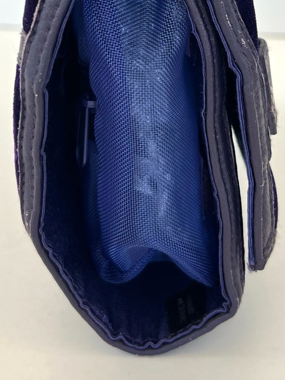 ISABELLA FIORE Purple Velvet Leather Trim Travel Makeup Accessories Cosmetic Bag